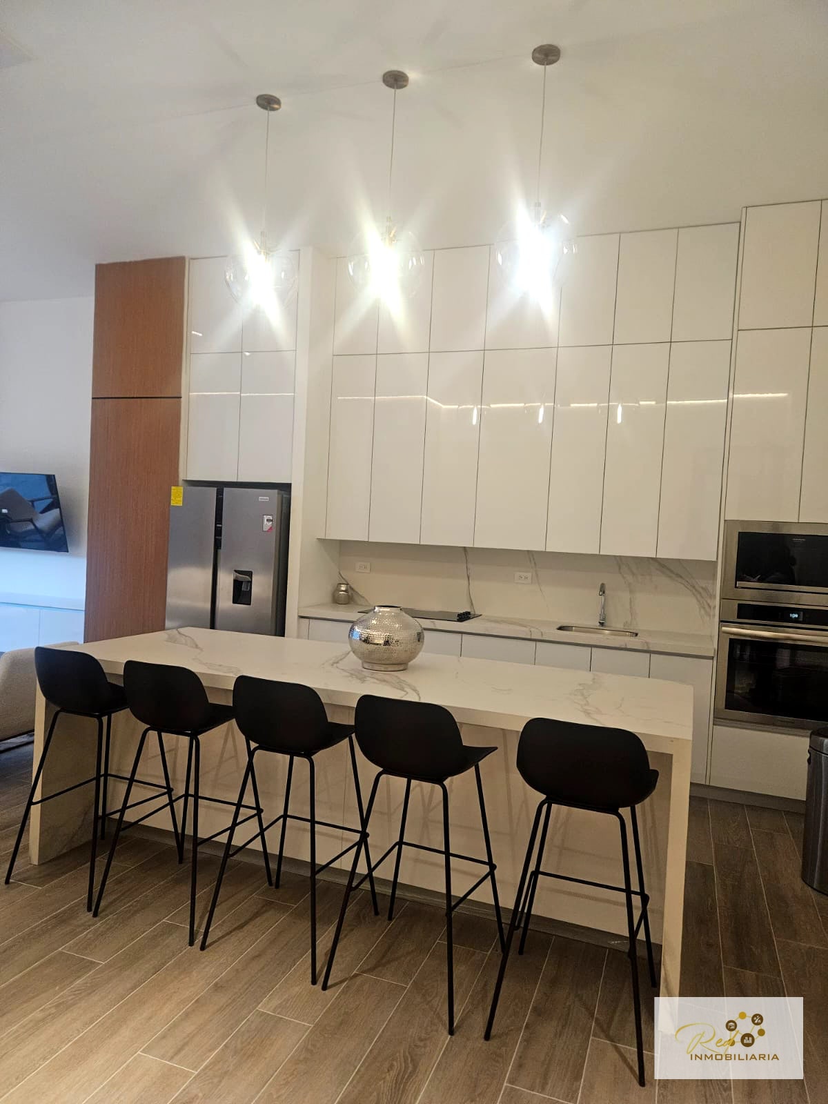 RENTA APARTAMENTO EXCLUSIVO PARQUE 14, Zona Residencial Premium — Apartamento en Alquiler en Zona 14, Guatemala, Ciudad — foto 13 de 14
