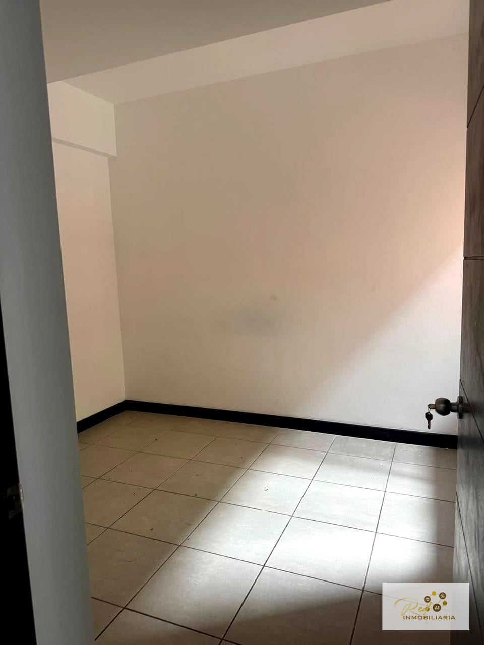 🏠 SE VENDE – Apartamento en Hexa Cañada 16, Zona 16 (camino al Pulte) — Apartamento en Venta en Zona 16, Guatemala, Ciudad — foto 5 de 14