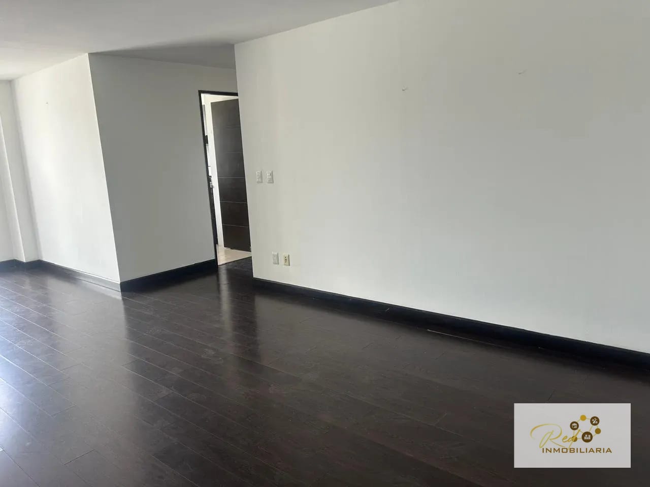 🏢 Apartamento en Alquiler – Zona 14, Edificio Catania — Apartamento en Alquiler en Zona 14, Guatemala, Ciudad — foto 13 de 16