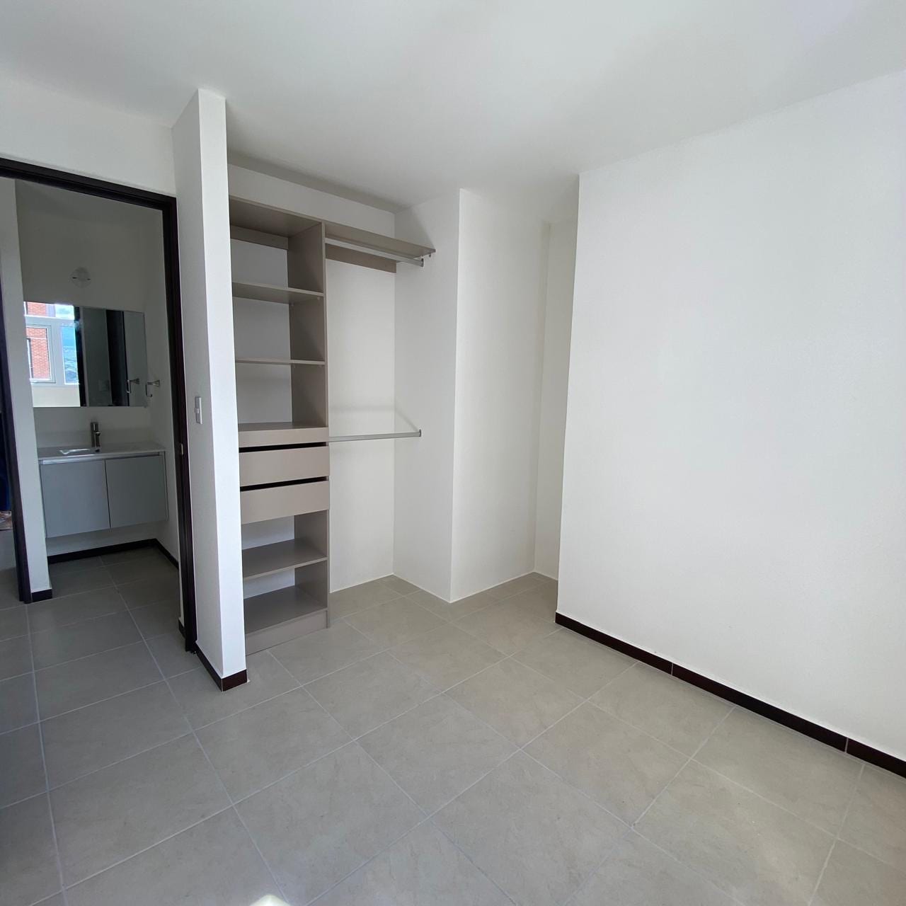 PARQUE SAN JORGE / APARTAMENTO EN RENTA DE 3 HABITACIONES — Apartamento en Alquiler en Parque San Jorge, Zona 11, Guatemala, Ciudad — foto 5 de 17