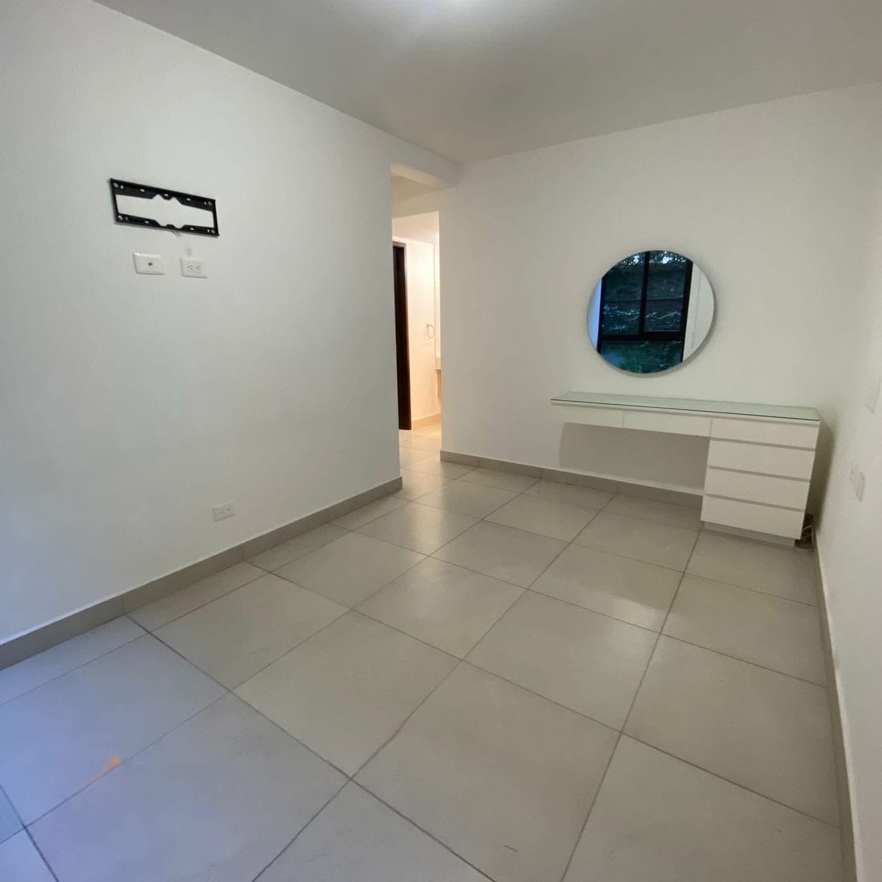 BE14 / APARTAMENTO EN VENTA DE 3 HABITACIONES Y JARDÍN — Apartamento en Venta en Be14, Zona 14, Guatemala, Ciudad — foto 7 de 10