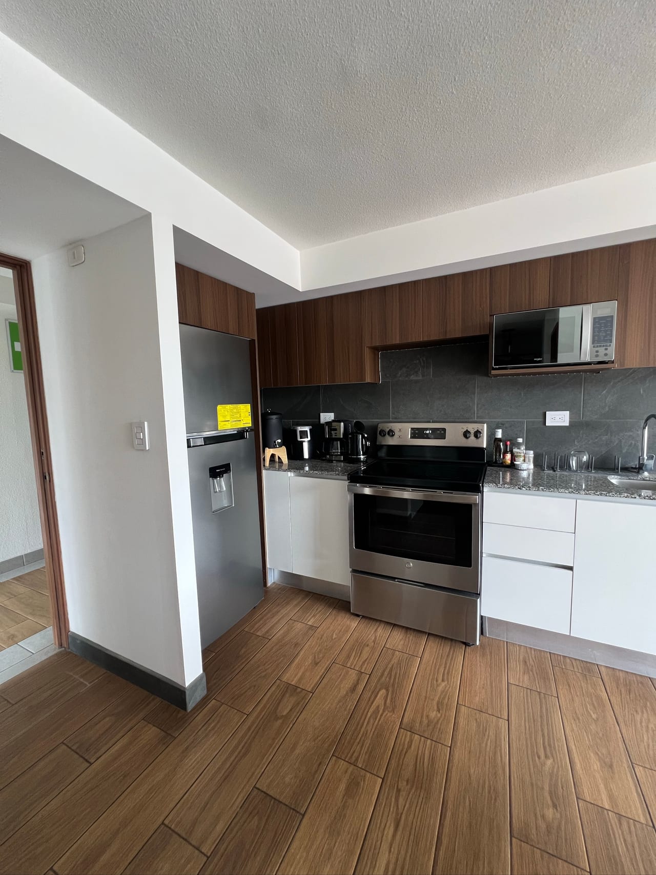 BE14 / Apartamento en Venta / Amueblado de 1 Habitación — Apartamento en Alquiler en Be14, Zona 14, Guatemala, Ciudad — foto 7 de 8