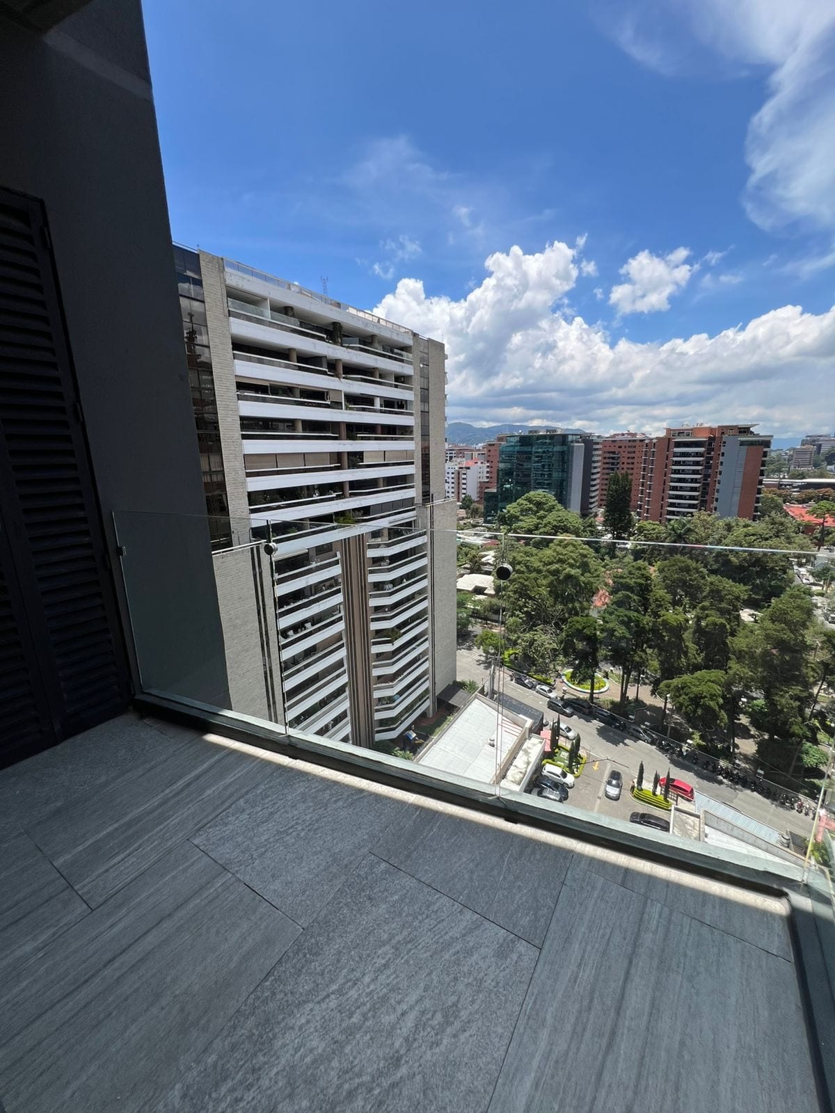 RESERVA DIEZ / VENTA DE APARTAMENTO DE 3 HABITACIONES Y CS — Apartamento en Venta en Reserva Diez, Zona 10, Guatemala, Ciudad — foto 12 de 15