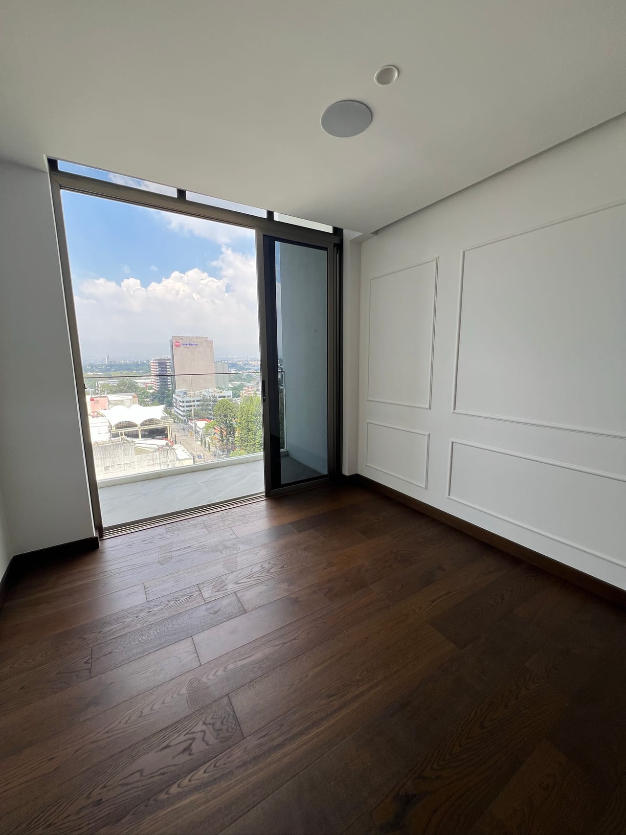 Atarah / Apartamento en Venta de 2 Habitaciones — Apartamento en Venta en Atarah, Zona 10, Guatemala, Ciudad — foto 2 de 8