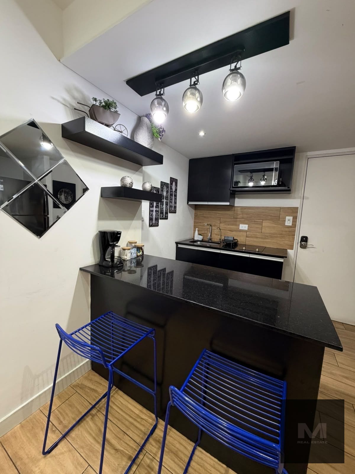 🏙️ Apartamento Amueblado en Venta Zona 4 (+1) — Apartamento en Venta en QUO, Zona 4, Guatemala, Ciudad — foto 4 de 12