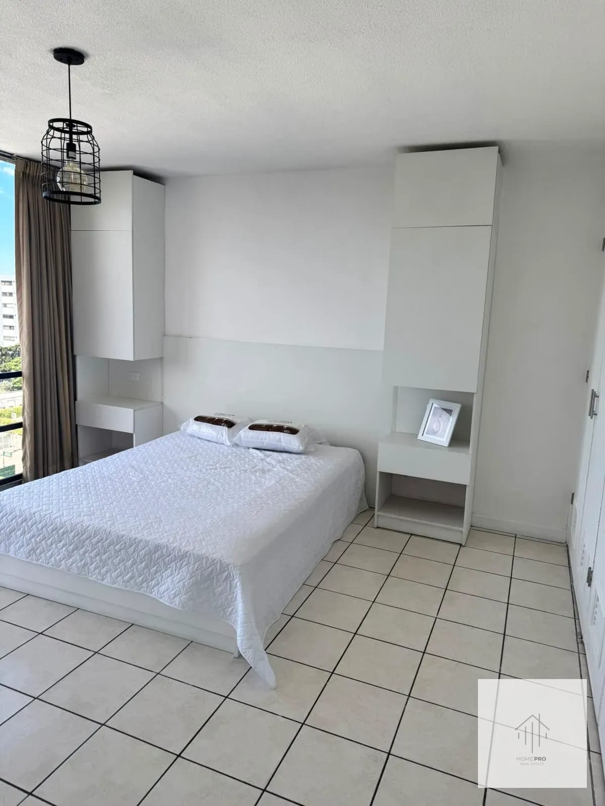 Apartamento Amueblado en Renta en Zona 9 — Apartamento en Alquiler en Cortijo Reforma, Zona 9, Guatemala, Ciudad — foto 3 de 11