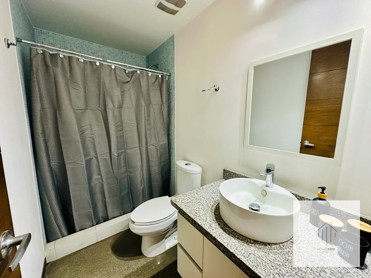 Apartamento Amueblado en Renta en Zona 4 — Apartamento en Alquiler en Cuatro Venezia, Zona 4, Guatemala, Ciudad — foto 12 de 13