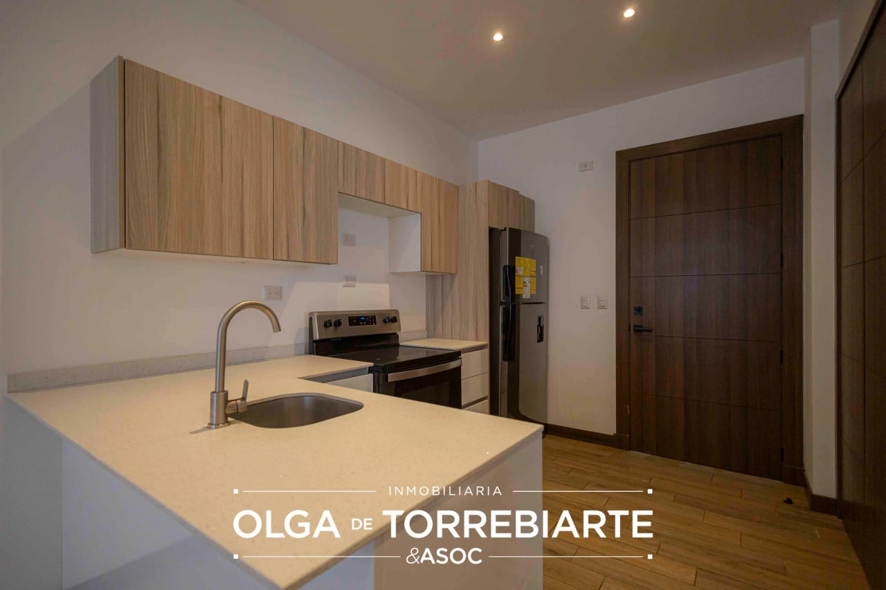 Apartamento en primer nivel, Vila Catorce, Zona 14 — Apartamento en Alquiler en Vila Catorce, Zona 14, Guatemala, Ciudad — foto 6 de 17