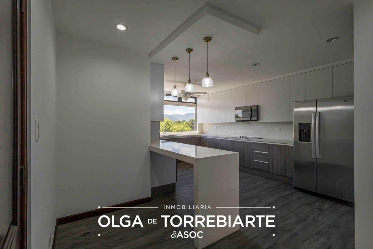 Apartamento en Torrealba, Zona 14 — Apartamento en Alquiler en Torre Alba, Zona 14, Guatemala, Ciudad — foto 4 de 12