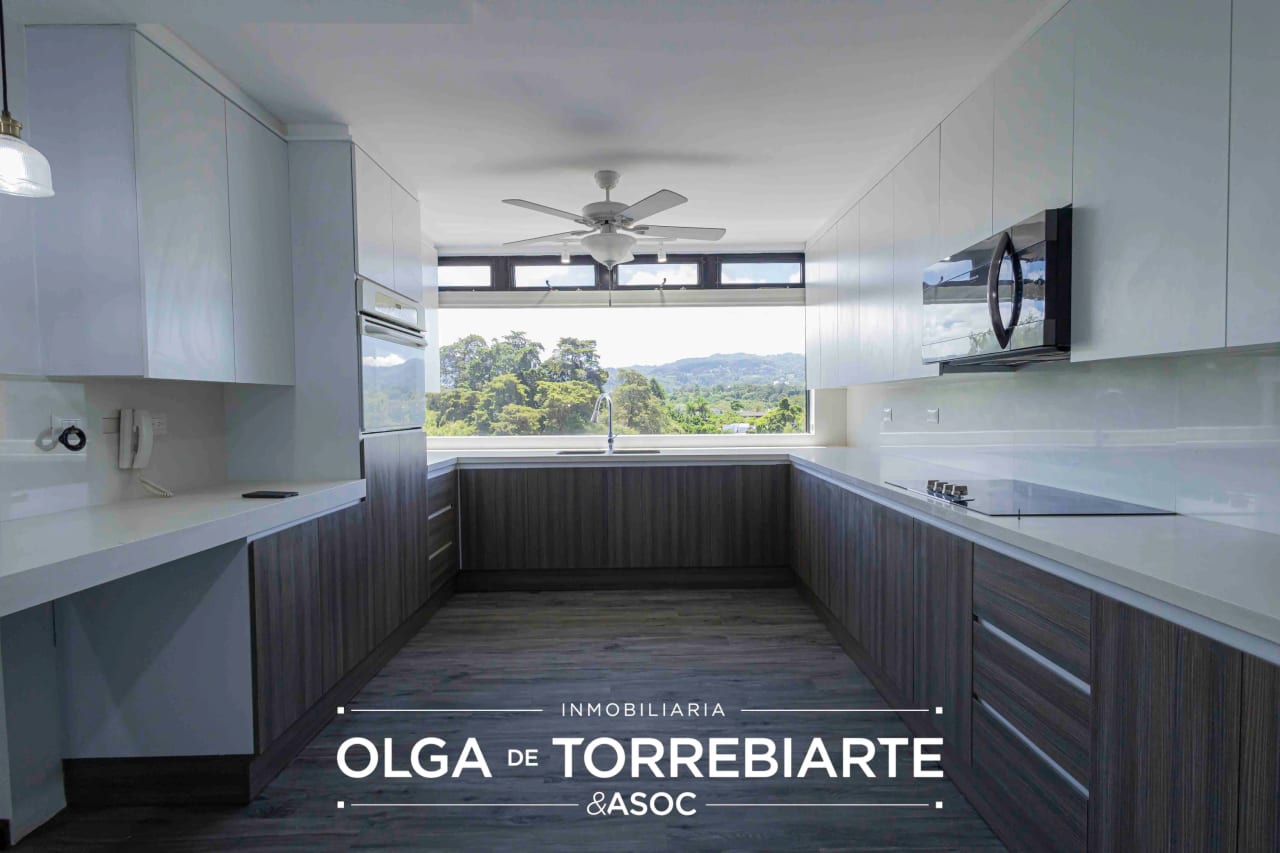Apartamento en Torrealba, Zona 14 — Apartamento en Alquiler en Torre Alba, Zona 14, Guatemala, Ciudad — foto 5 de 12