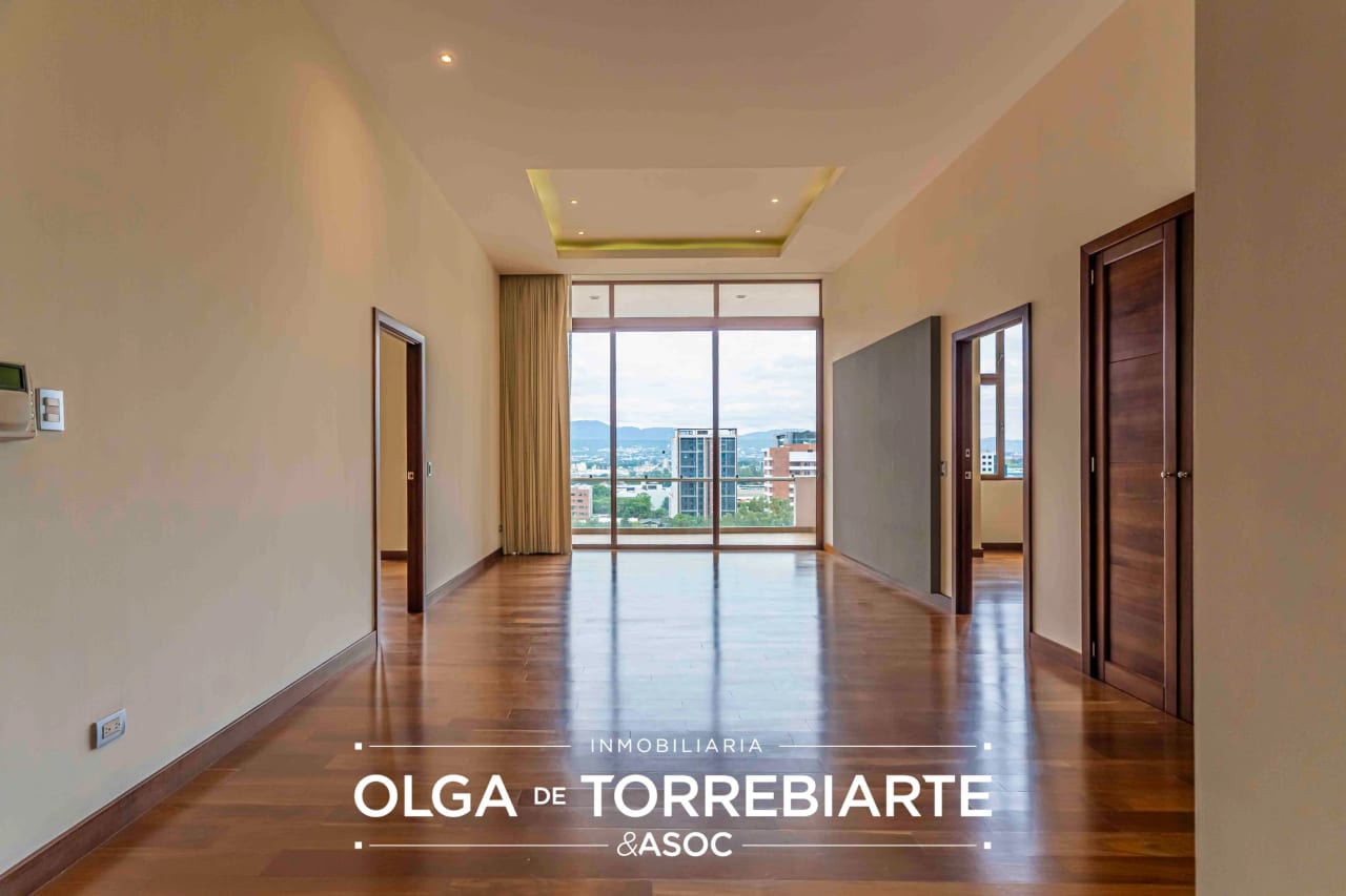 Penthouse con jardín en Edificio Matisse II, Zona 14 — Apartamento en Alquiler en Matisse, Zona 14, Guatemala, Ciudad — foto 13 de 17
