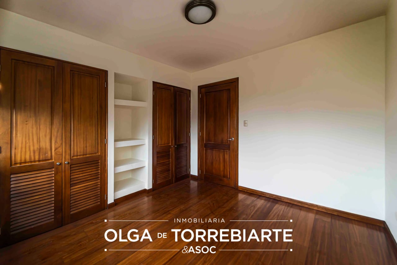 Apartamento en Torre del Valle, Zona 10 — Apartamento en Alquiler en Torre Del Valle, Zona 10, Guatemala, Ciudad — foto 8 de 9