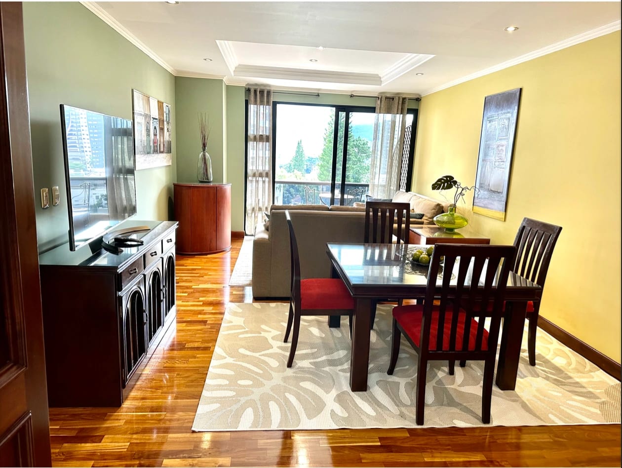 Apto. en Alquiler Amueblado Altos de Santa Clara, Zona 10. — Apartamento en Alquiler en Altos de Santa Clara, Zona 10, Guatemala, Ciudad — foto 1 de 13