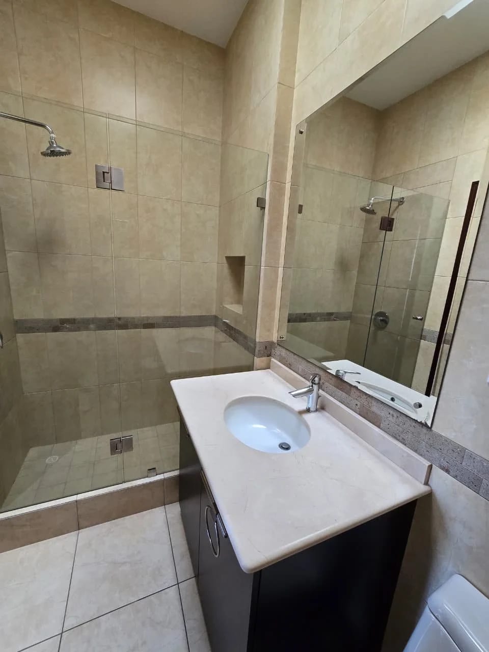 Se Alquila/Vende Apto. PH en Edificio Zona 10. — Apartamento en Venta en Zona 10, Guatemala, Ciudad — foto 17 de 17