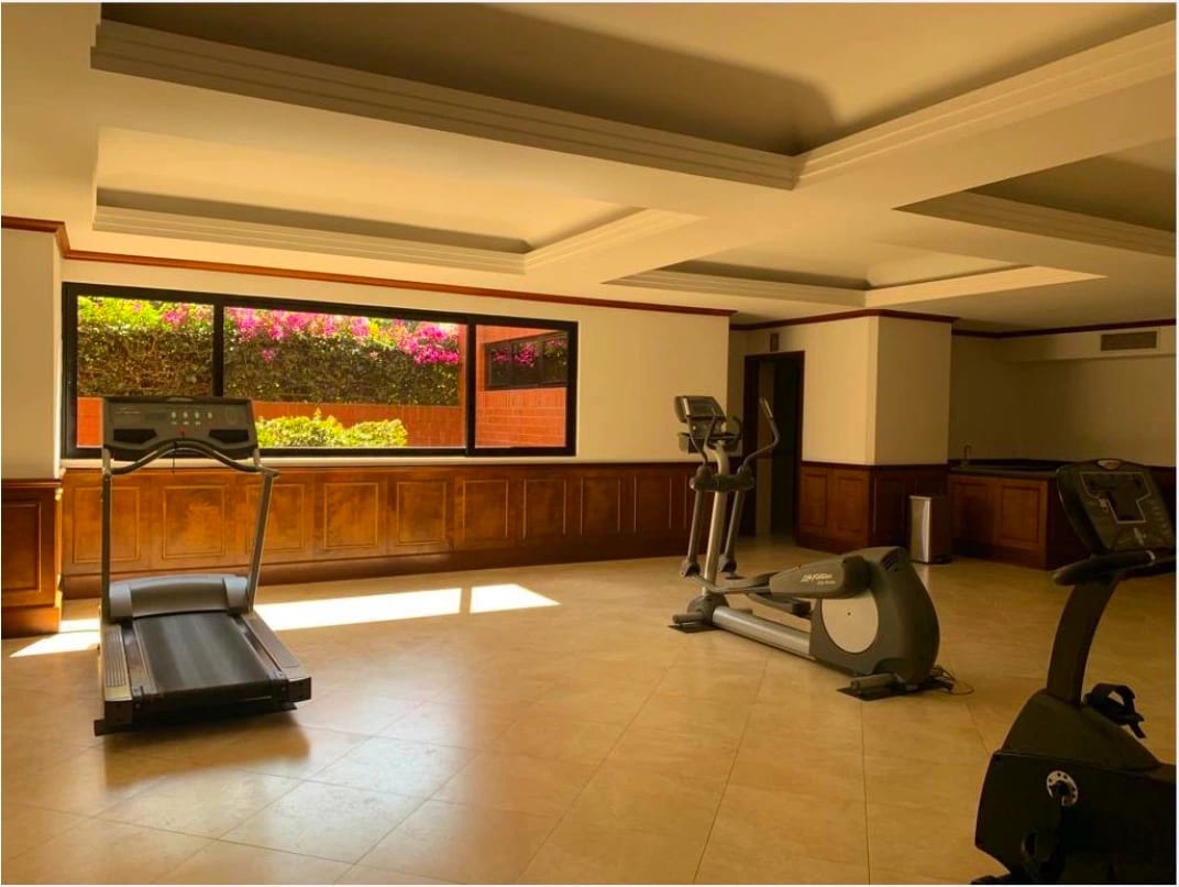 Se Alquila Apto. Con o Sin Muebles Santa Clara, Zona 10. — Apartamento en Venta en Zona 10, Guatemala, Ciudad — foto 6 de 17