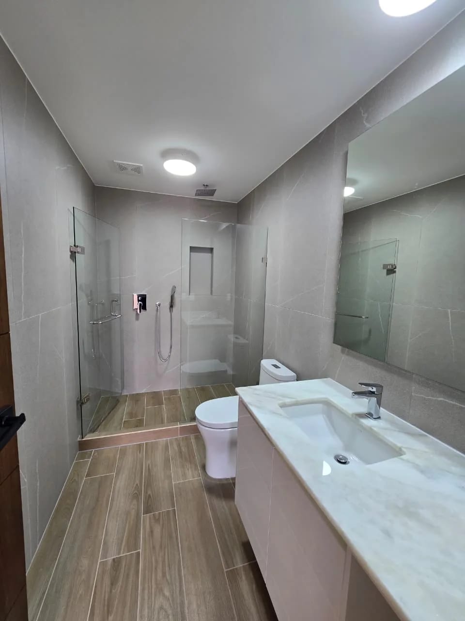 Se Alquila Apto. Edificio Segheria, Zona 14. — Apartamento en Alquiler en Segheria, Zona 14, Guatemala, Ciudad — foto 11 de 13