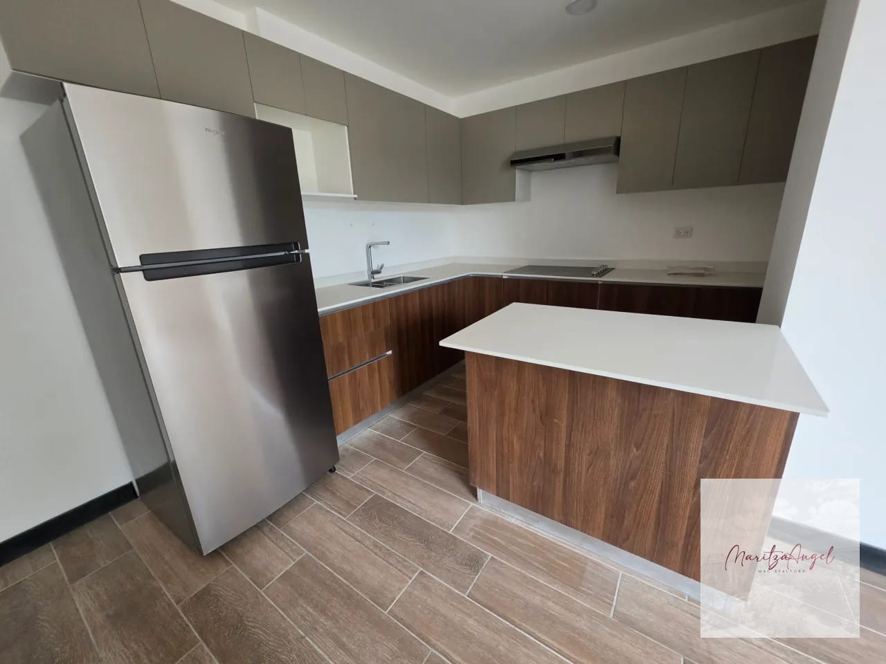 APARTAMENTO EN RENTA EN ZONA 10 — Apartamento en Alquiler en Zona 10, Guatemala, Ciudad — foto 5 de 10