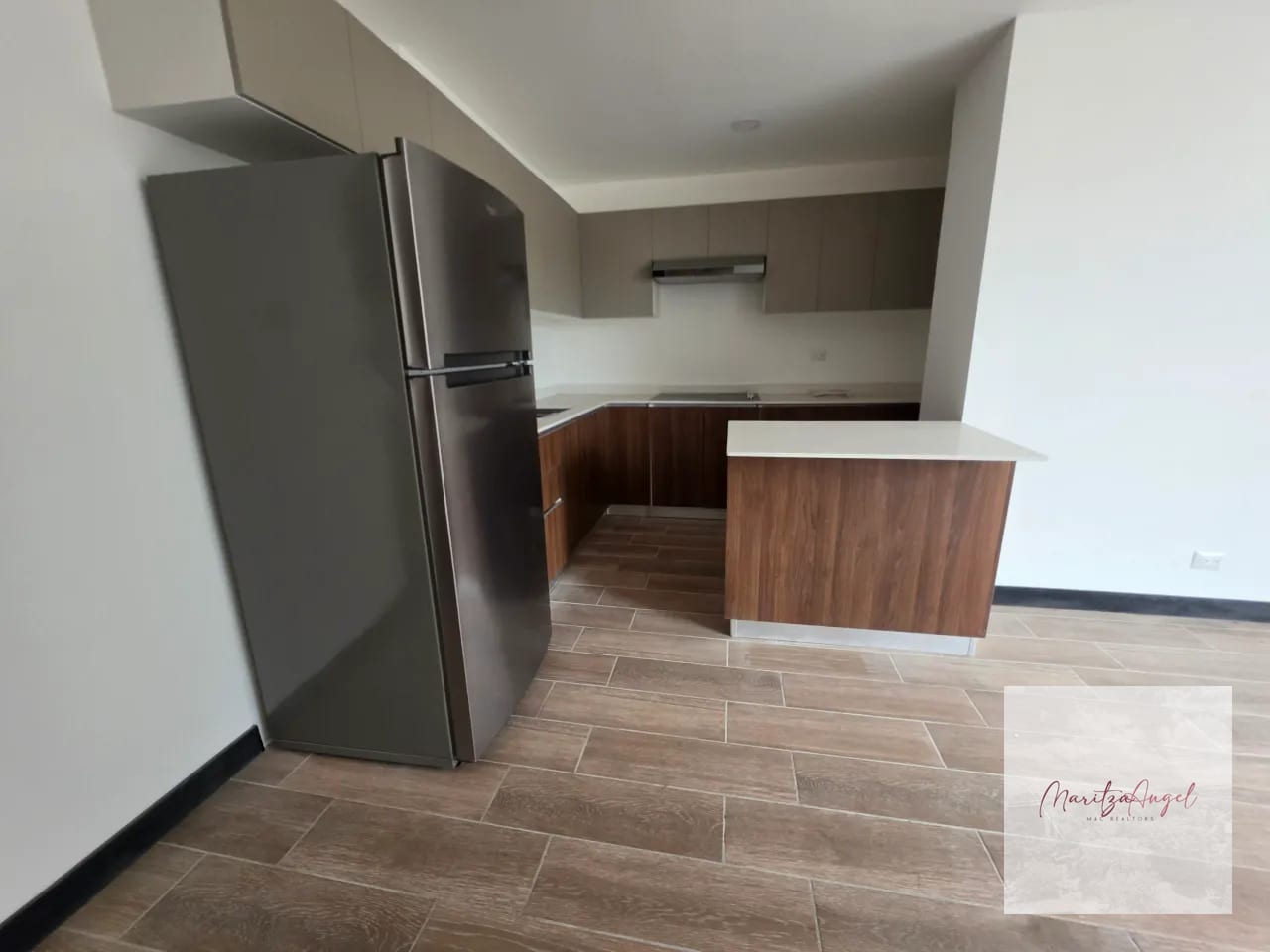APARTAMENTO EN RENTA EN ZONA 10 — Apartamento en Alquiler en Zona 10, Guatemala, Ciudad — foto 6 de 10