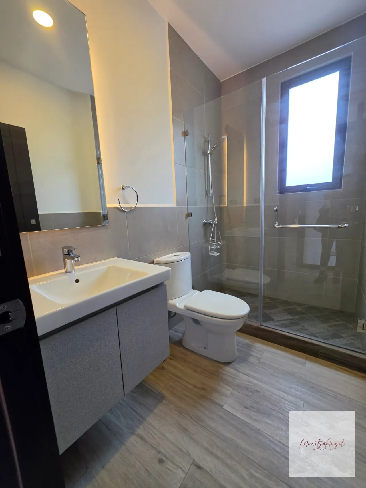 Alquiler de Apartamento Amueblado en Zona 16 — Apartamento en Alquiler en Lirios de Cayalá II, Zona 16, Guatemala, Ciudad — foto 9 de 10