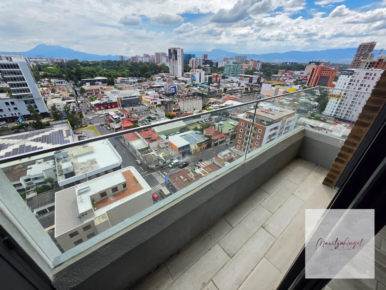 Apartamento Amueblado en Renta Zona 10 — Apartamento en Alquiler en Parque 10, Zona 10, Guatemala, Ciudad — foto 6 de 16