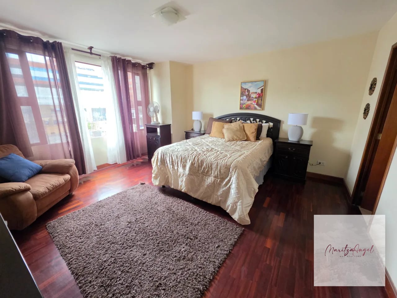 Alquiler de Apartamento Amueblado E Zona 14 — Apartamento en Alquiler en Almeira, Zona 14, Guatemala, Ciudad — foto 1 de 17