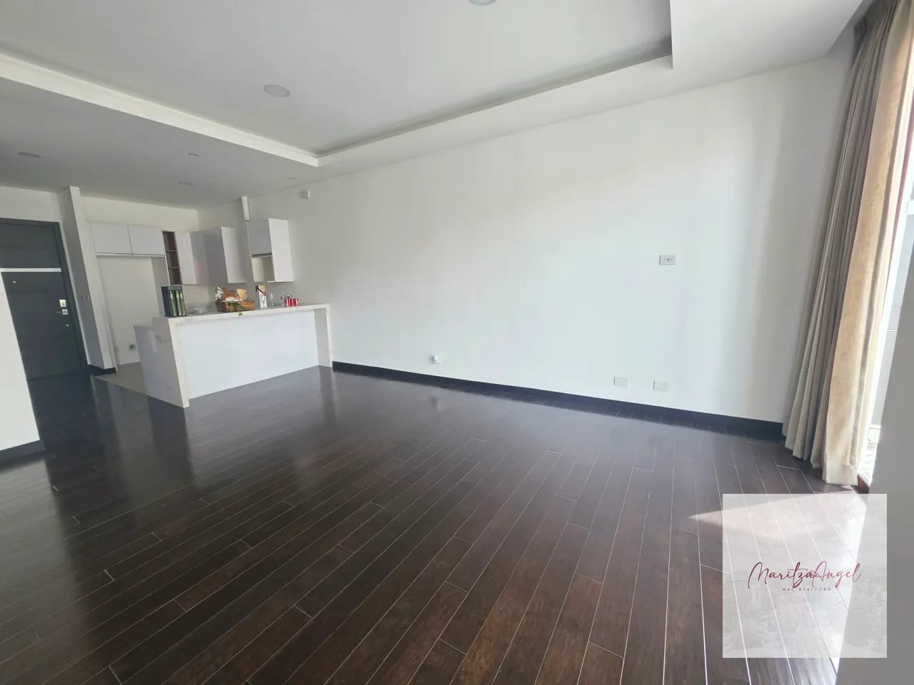 Renta de Apartamento en Zona 16 — Apartamento en Alquiler en Zona 16, Guatemala, Ciudad — foto 4 de 13