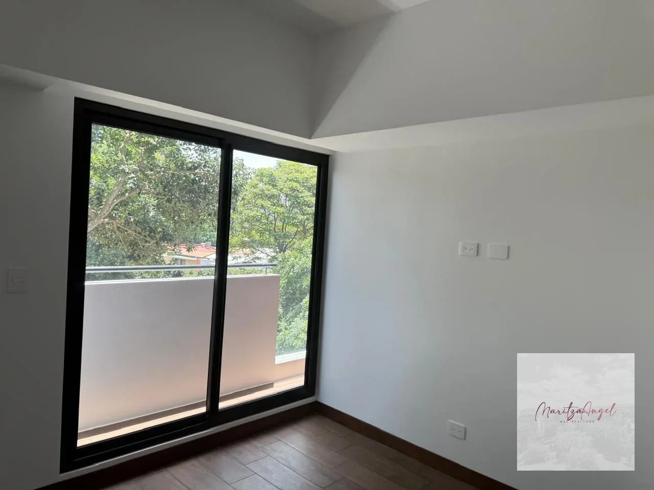 Apartamento en Renta Casalini los Arcos Zona 10 — Apartamento en Alquiler en Casalini Los Arcos, Zona 10, Guatemala, Ciudad — foto 10 de 10