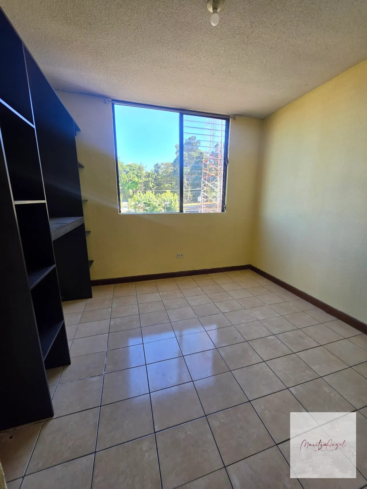 Alquiler de Apartamento en Zona 16 — Apartamento en Alquiler en Valles de Acatan, Zona 16, Guatemala, Ciudad — foto 9 de 9