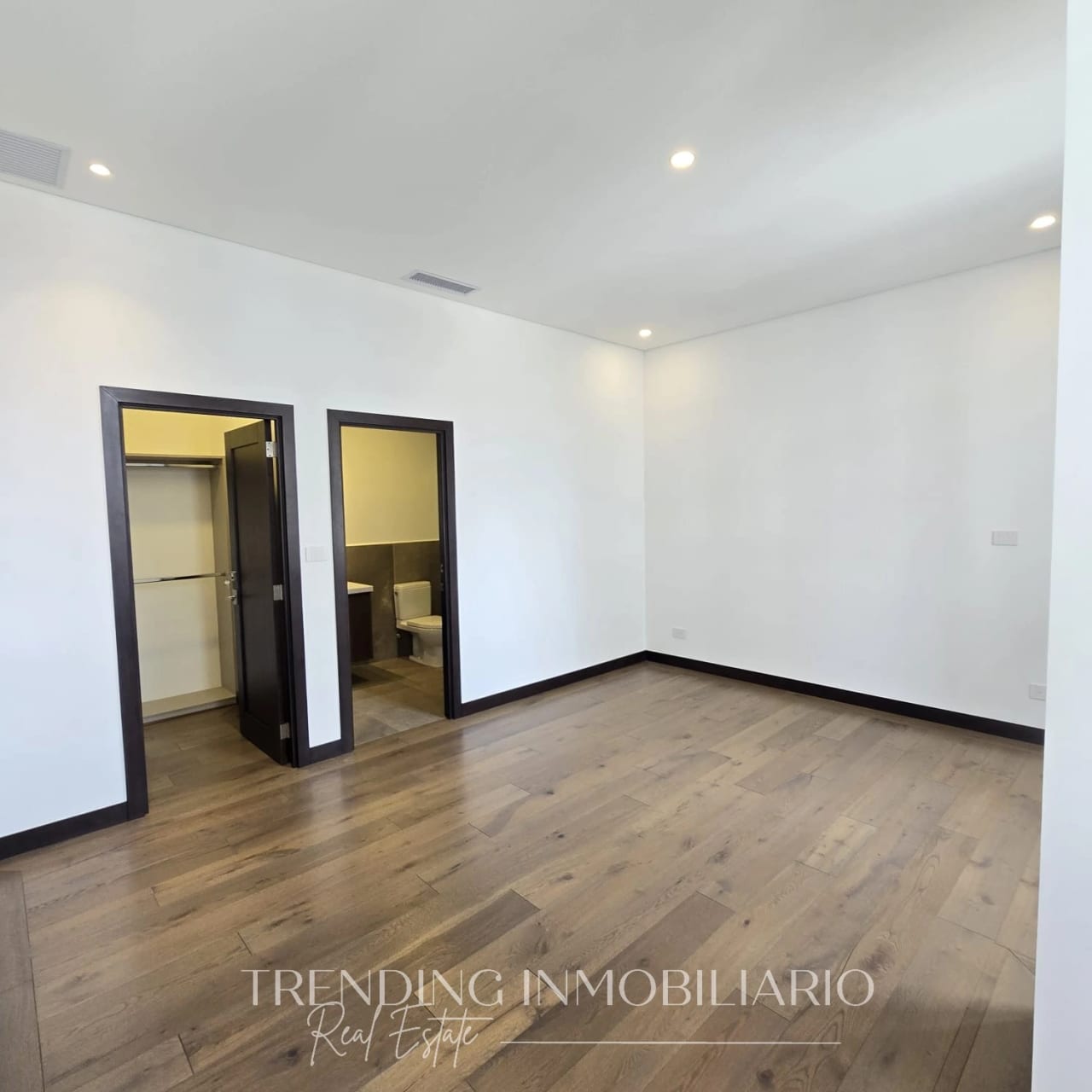 Apartamento en renta Olmos de Cayalá zona 16 de 2 habitaciones + 2 parqueos — Apartamento en Alquiler en Zona 16, Guatemala, Ciudad — foto 6 de 11