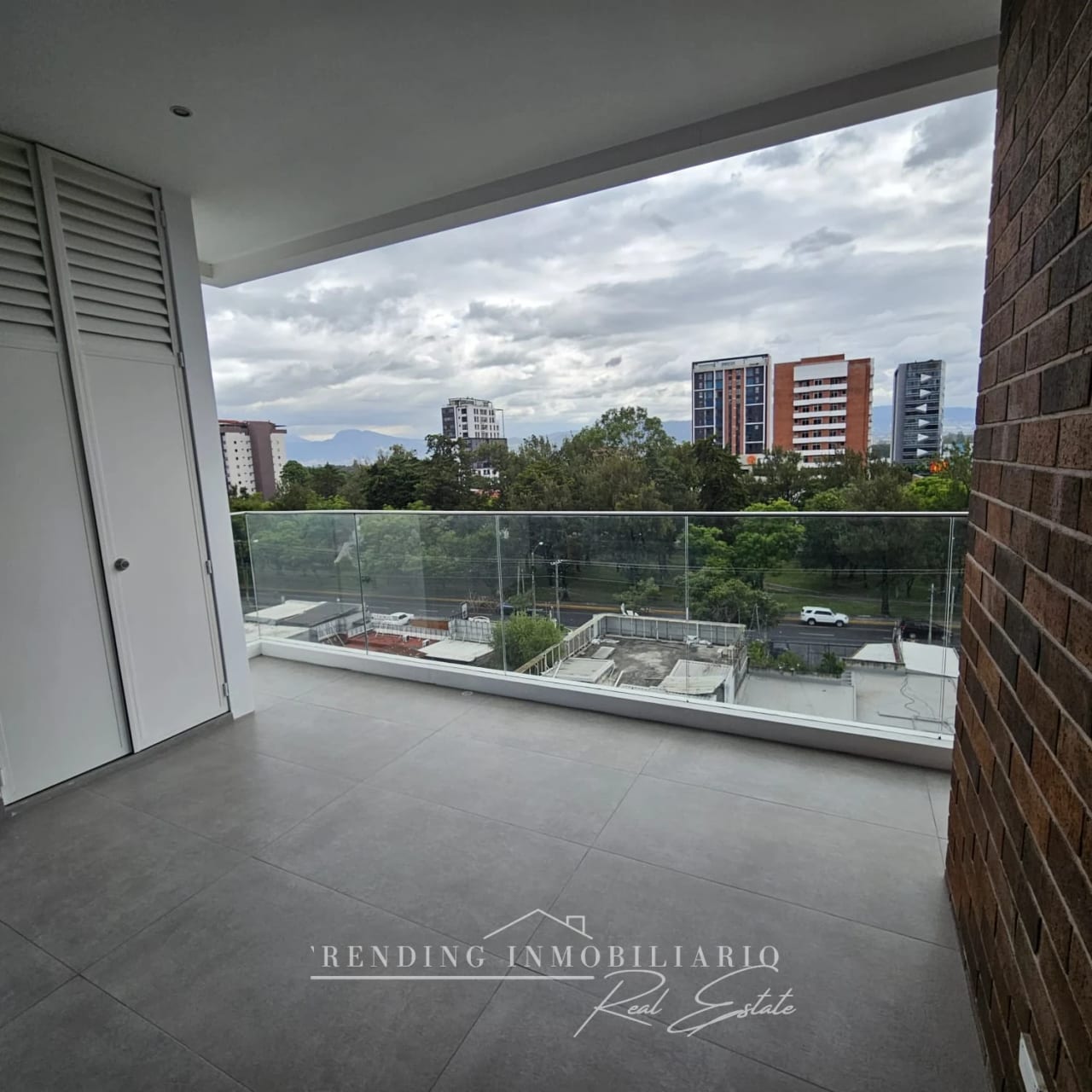 Apartamento en renta zona 14 edificio Echo 2 habitaciones + 2 parqueos — Apartamento en Alquiler en Echo, Zona 14, Guatemala, Ciudad — foto 7 de 17