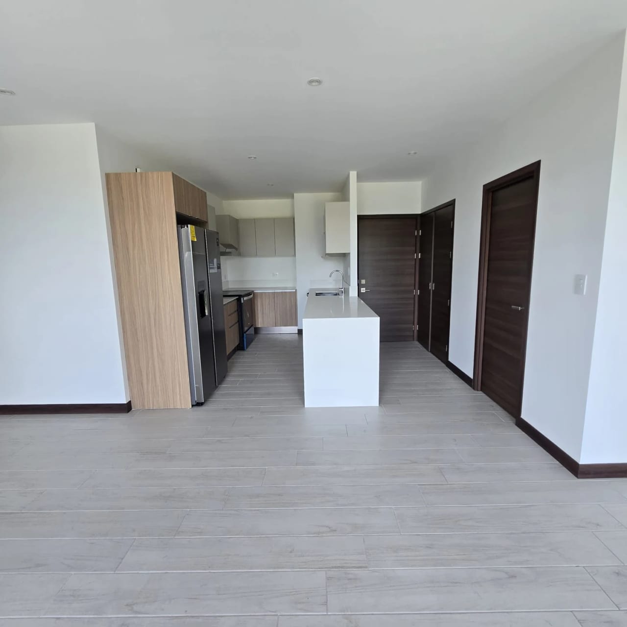 Apartamento en renta zona 15 Edificio Spazio de 3 habitaciones Piscina — Apartamento en Alquiler en Spazio, Zona 15, Guatemala, Ciudad — foto 4 de 11