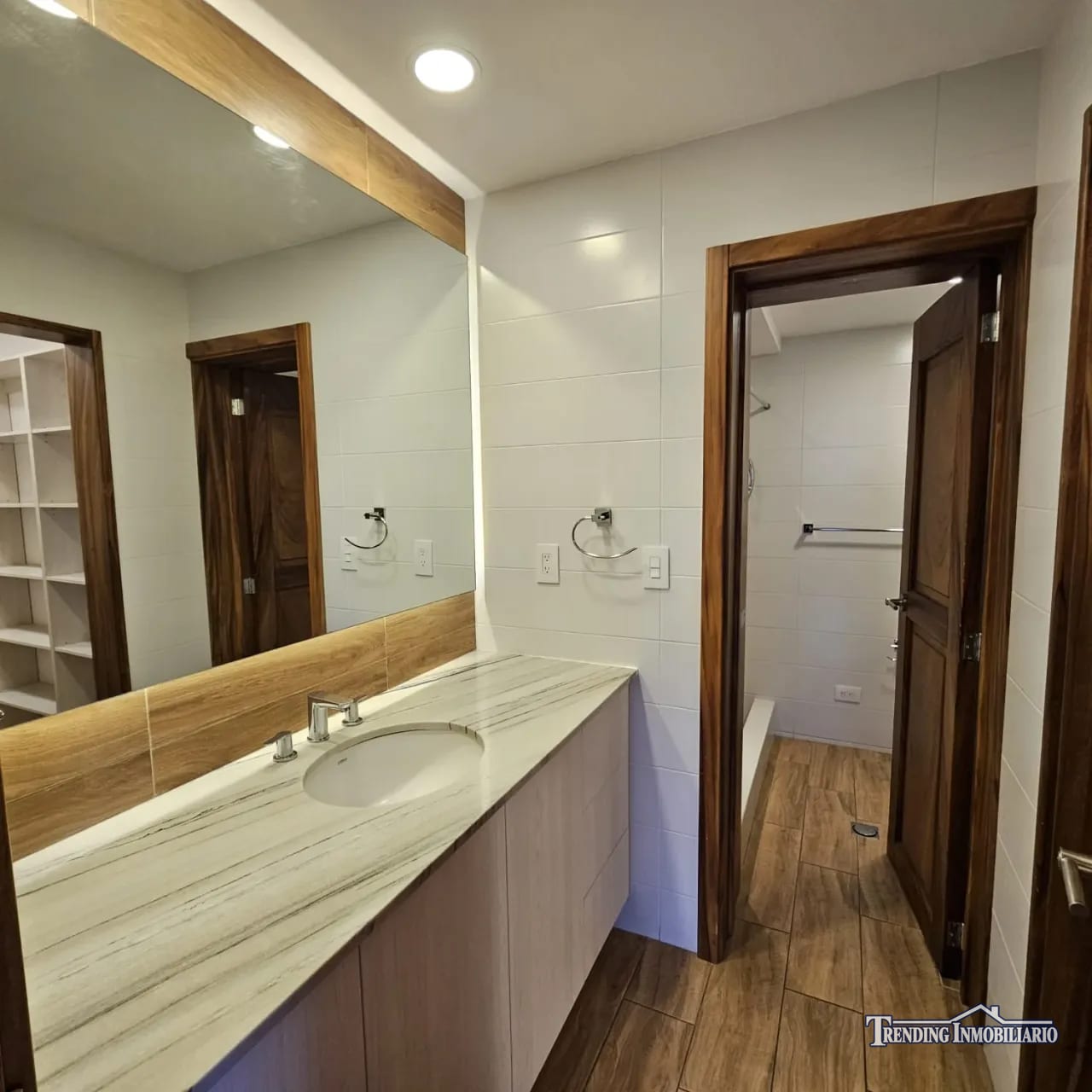 Apartamento amueblado en renta Zona 10, Villa Real de 2 habitaciones — Apartamento en Alquiler en Villareal, Zona 10, Guatemala, Ciudad — foto 9 de 13