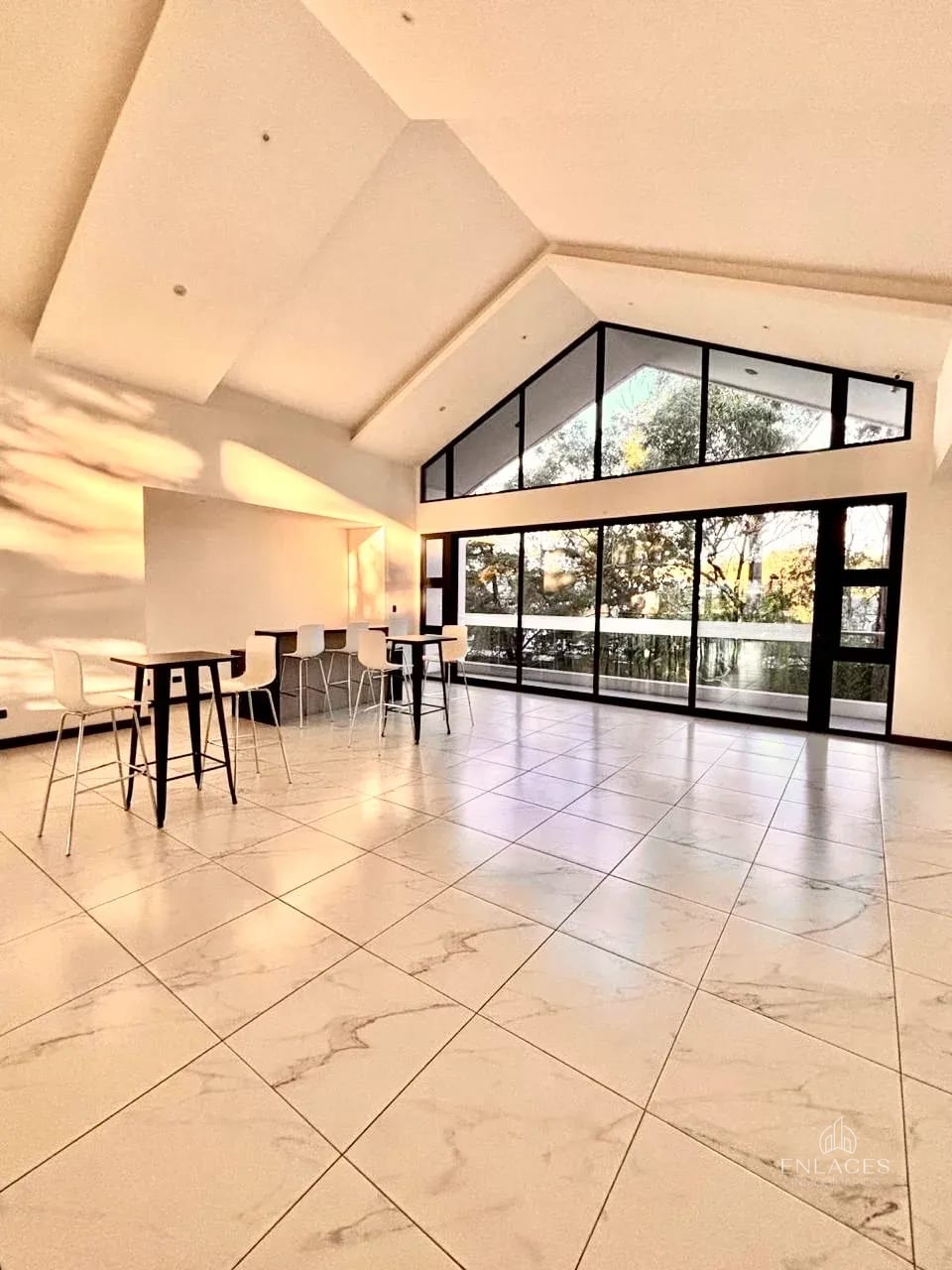 Zona 16 • Apartamento en Venta • Edificio Zen Cayalá — Apartamento en Venta en Zen Cayalá, Zona 16, Guatemala, Ciudad — foto 12 de 15