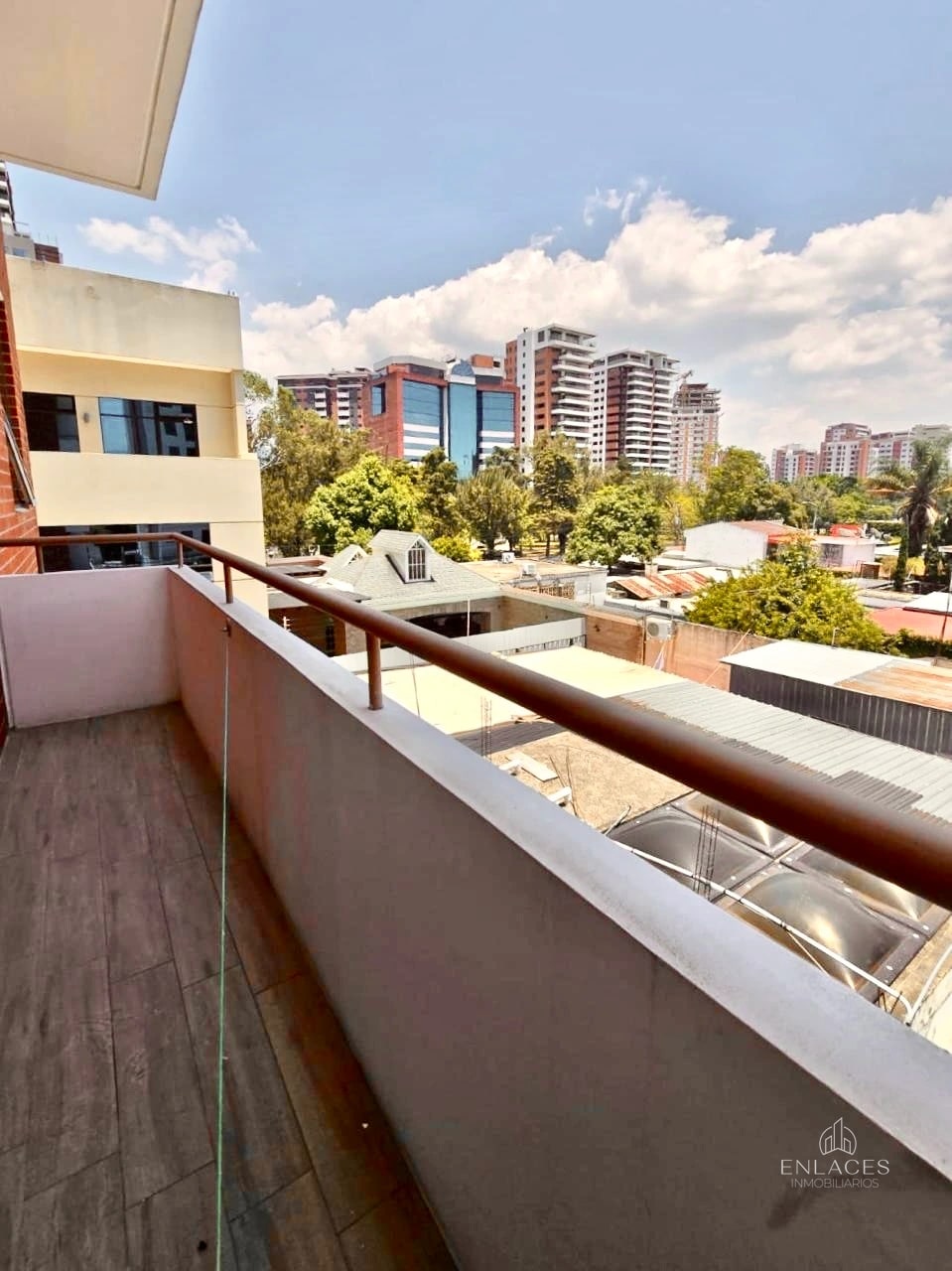 Zona 13 • Apartamento en Renta • Edificio Casa Américas — Apartamento en Alquiler en Casa Americas, Zona 13, Guatemala, Ciudad — foto 7 de 12
