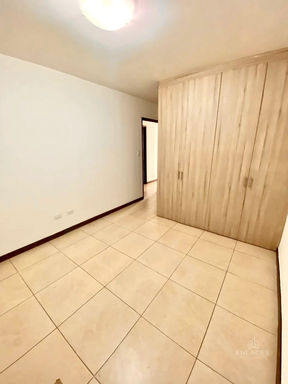 Zona 7 • Apartamento en Renta • Edificio Pórtico — Apartamento en Alquiler en Zona 7, Guatemala, Ciudad — foto 6 de 15