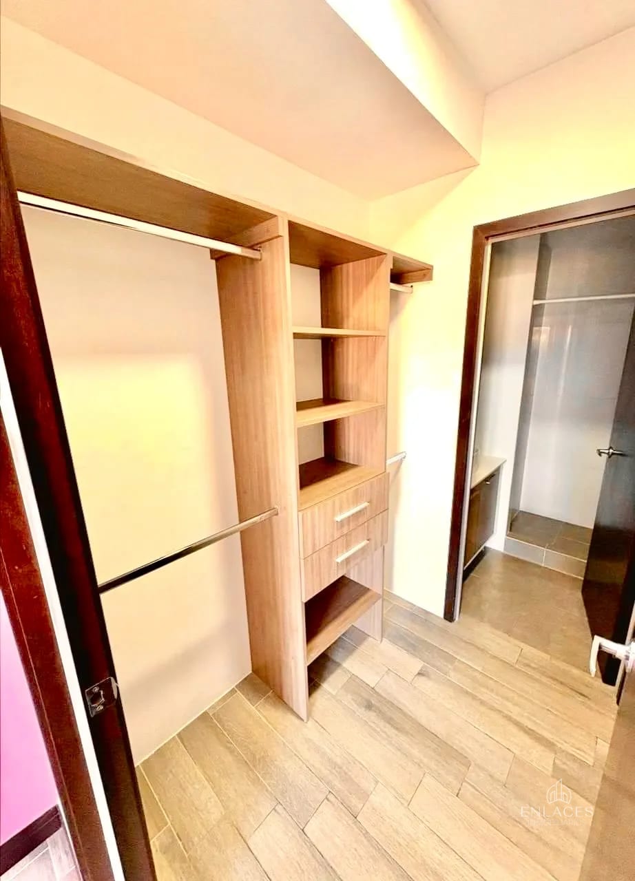 Zona 16 • Apartamento en Renta • Edificio San Isidro 20/21 — Apartamento en Alquiler en San Isidro 20/21, Zona 16, Guatemala, Ciudad — foto 7 de 11