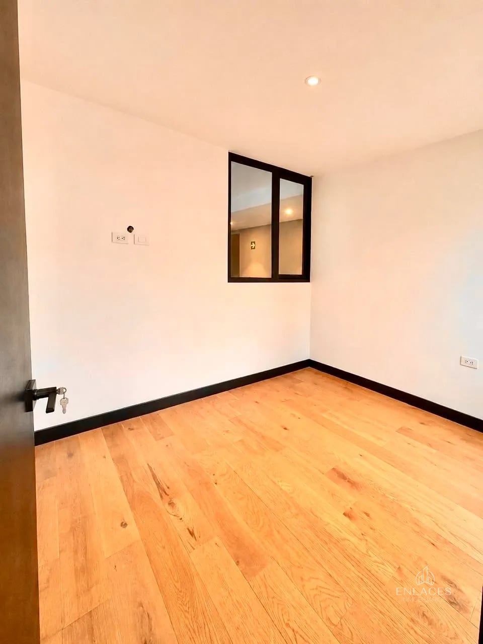 Zona 11 • Apartamento en Venta • Edificio Villa Mariscal — Apartamento en Venta en Villa Mariscal, Zona 11, Guatemala, Ciudad — foto 5 de 10