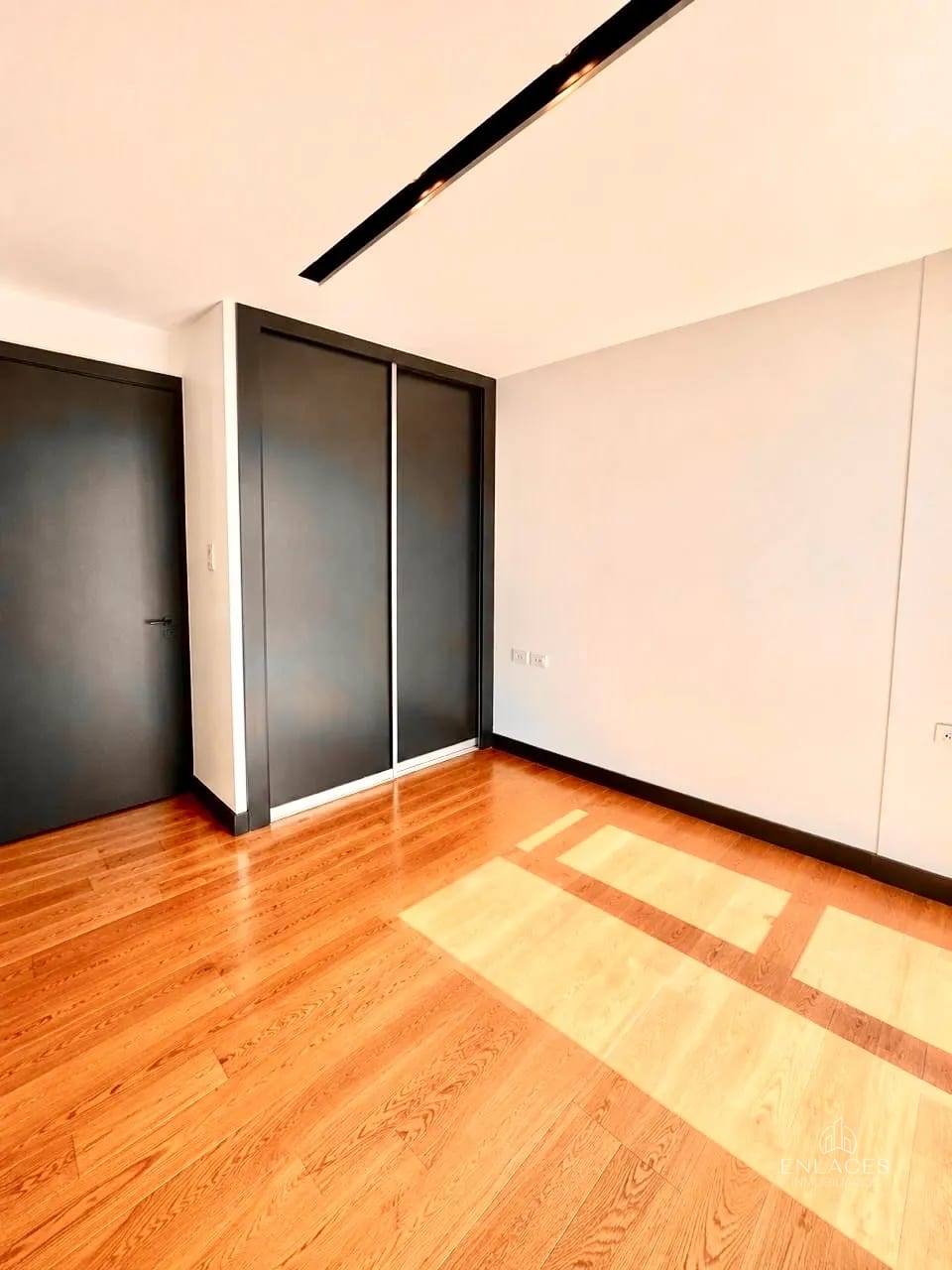 Zona 11 • Apartamento en Venta • Edificio Villa Mariscal — Apartamento en Venta en Villa Mariscal, Zona 11, Guatemala, Ciudad — foto 4 de 10