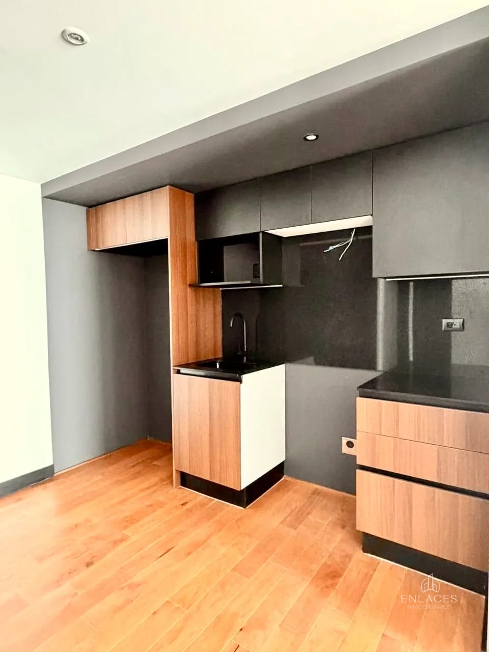 Zona 11 • Apartamentos Nuevos en Renta • Edificio Villa Mariscal — Apartamento en Alquiler en Villa Mariscal, Zona 11, Guatemala, Ciudad — foto 1 de 10