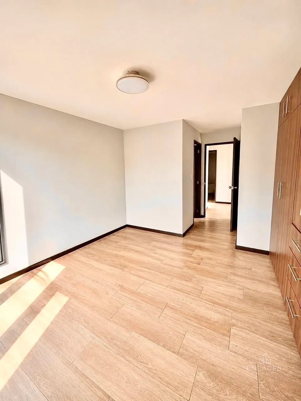 Zona 16 • Apartamento en Renta • Edificio Nagano — Apartamento en Alquiler en Zona 16, Guatemala, Ciudad — foto 4 de 10