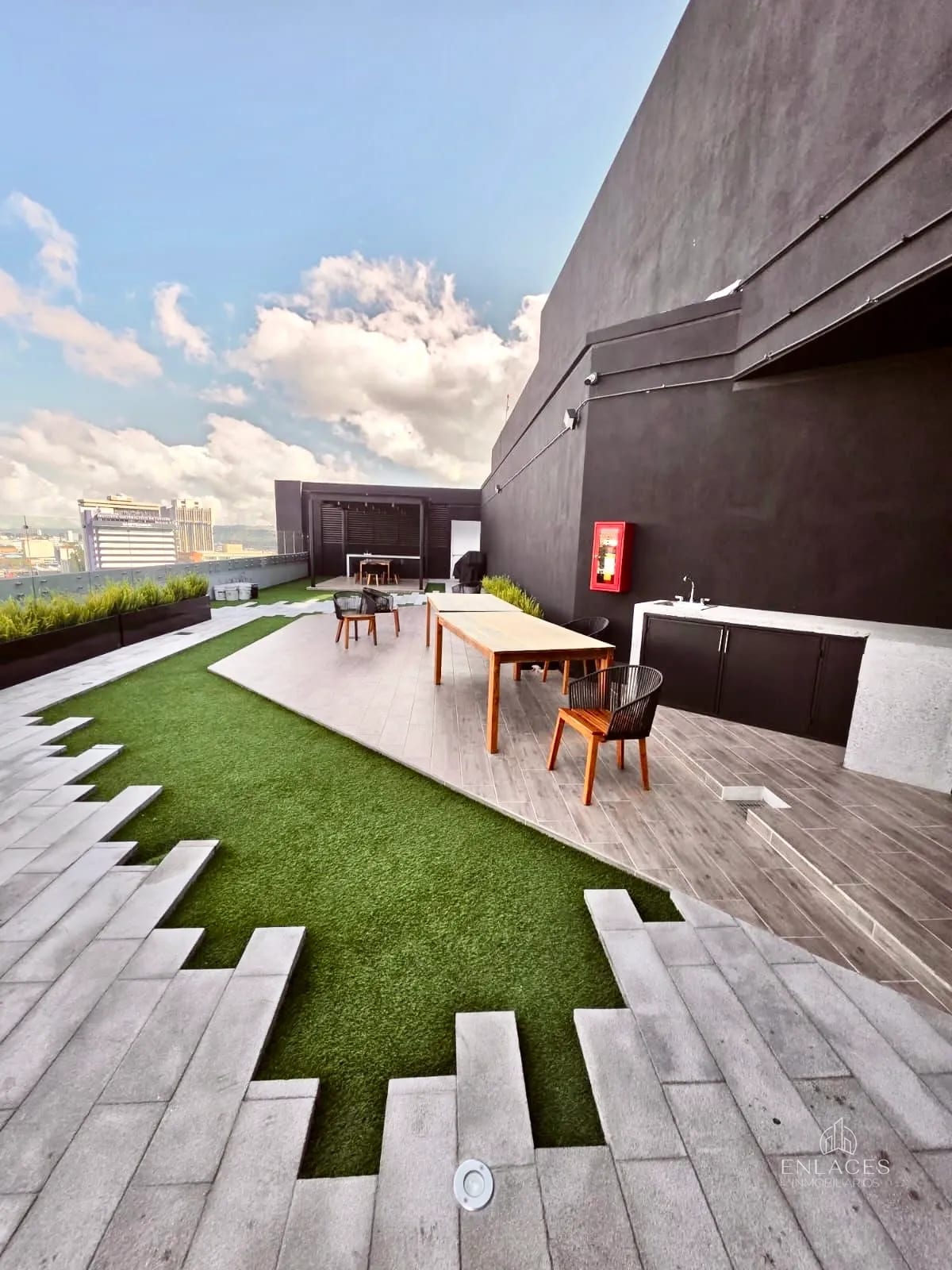 Zona 4 • Apartamento Amueblado en Venta • Edificio Séptimo — Apartamento en Venta en Séptimo, Zona 4, Guatemala, Ciudad — foto 14 de 14