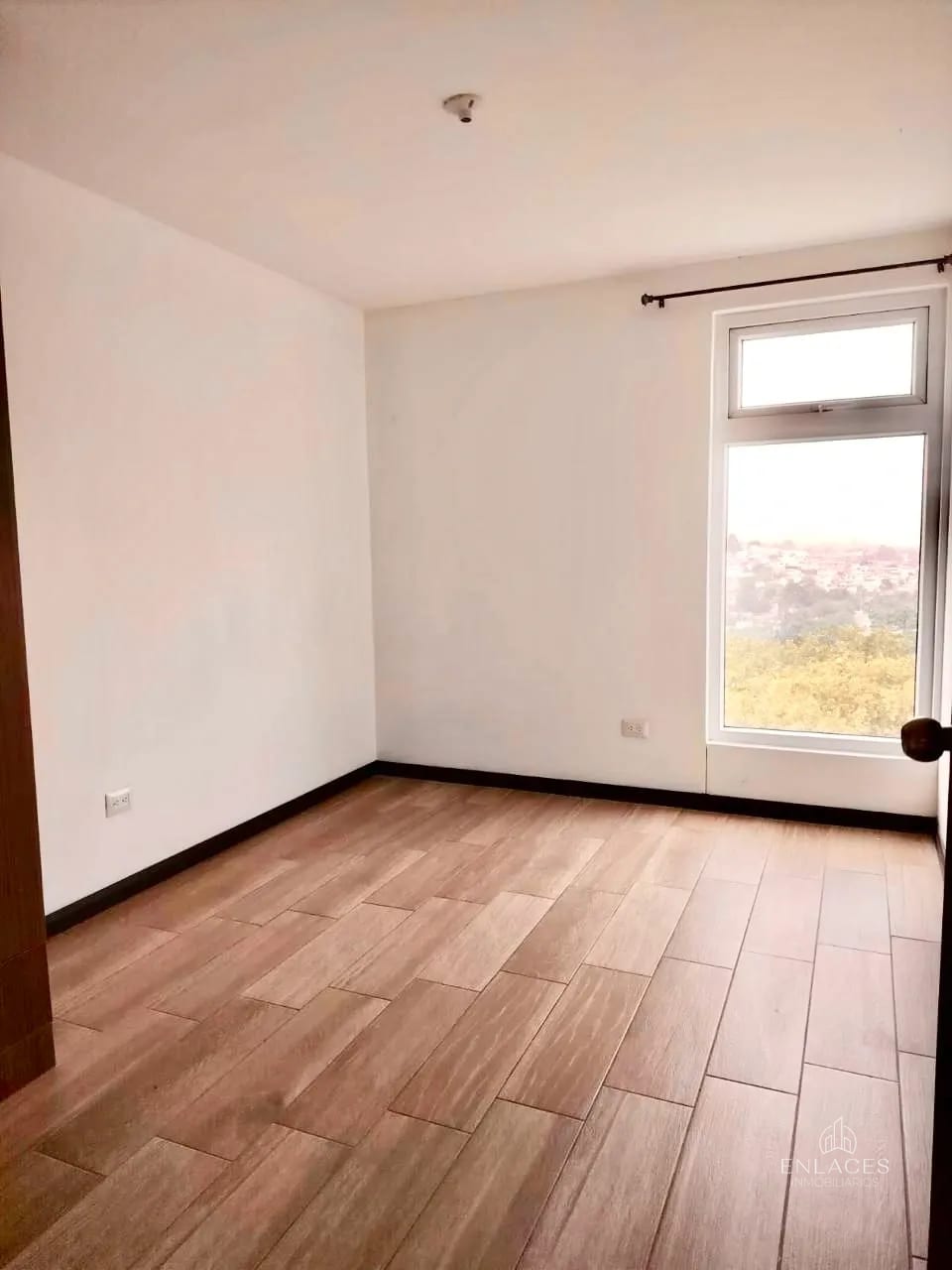 Zona 1 de Mixco • Apartamento en Venta • Edificio Sakai — Apartamento en Venta en Sakai, Zona 1 Mixco, Guatemala, Ciudad — foto 7 de 15
