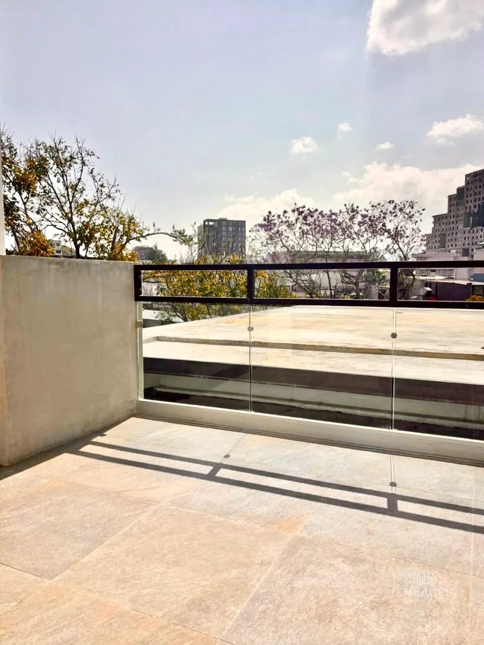 Zona 4 • Apartamento en Renta • Edificio INARA 4 Norte — Apartamento en Alquiler en Inara Cuatro Norte, Zona 4, Guatemala, Ciudad — foto 4 de 10