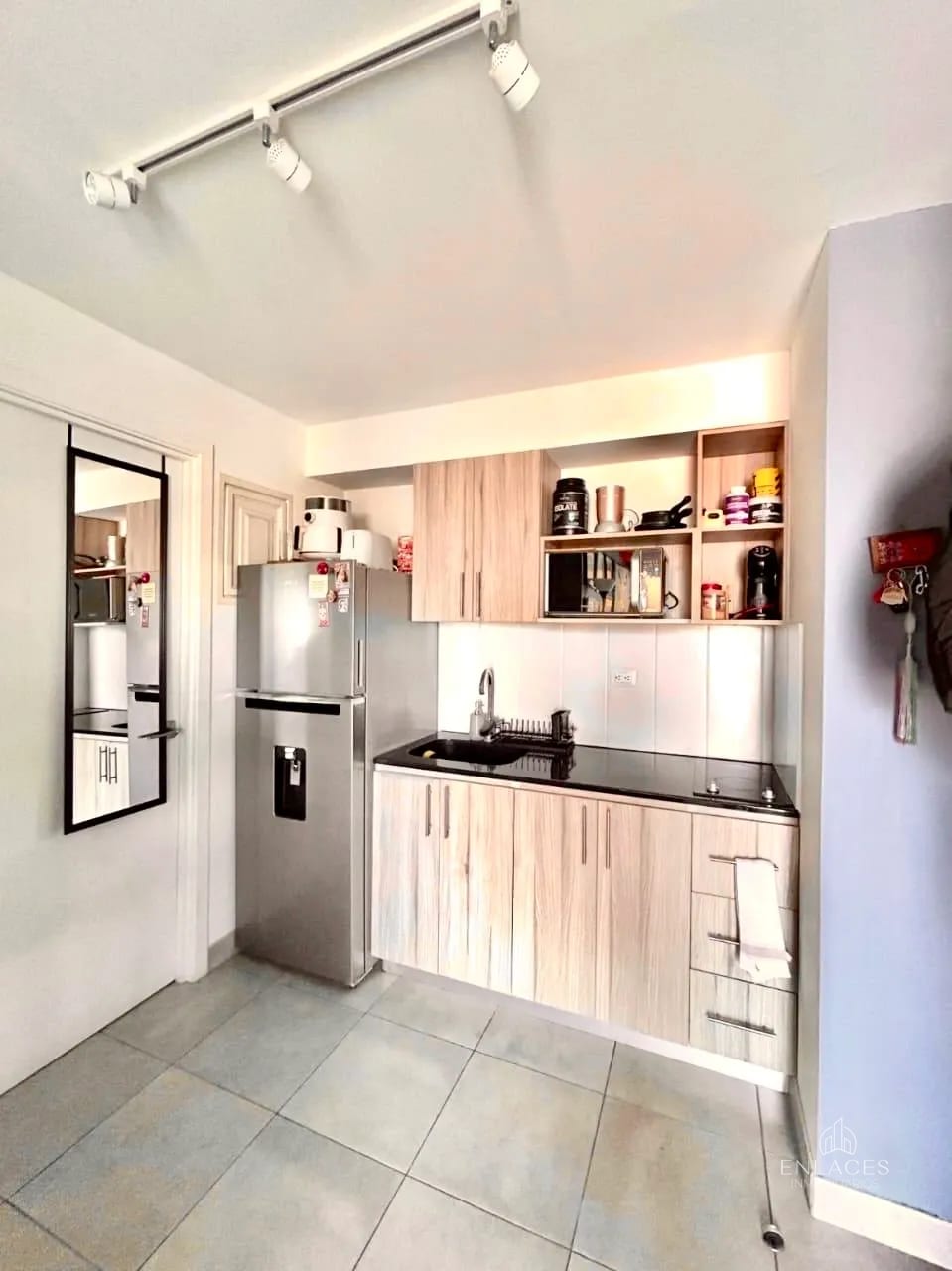 Zona 4 • Apartamento en Venta • Edificio Modra I — Apartamento en Venta en Modra, Zona 4, Guatemala, Ciudad — foto 1 de 7
