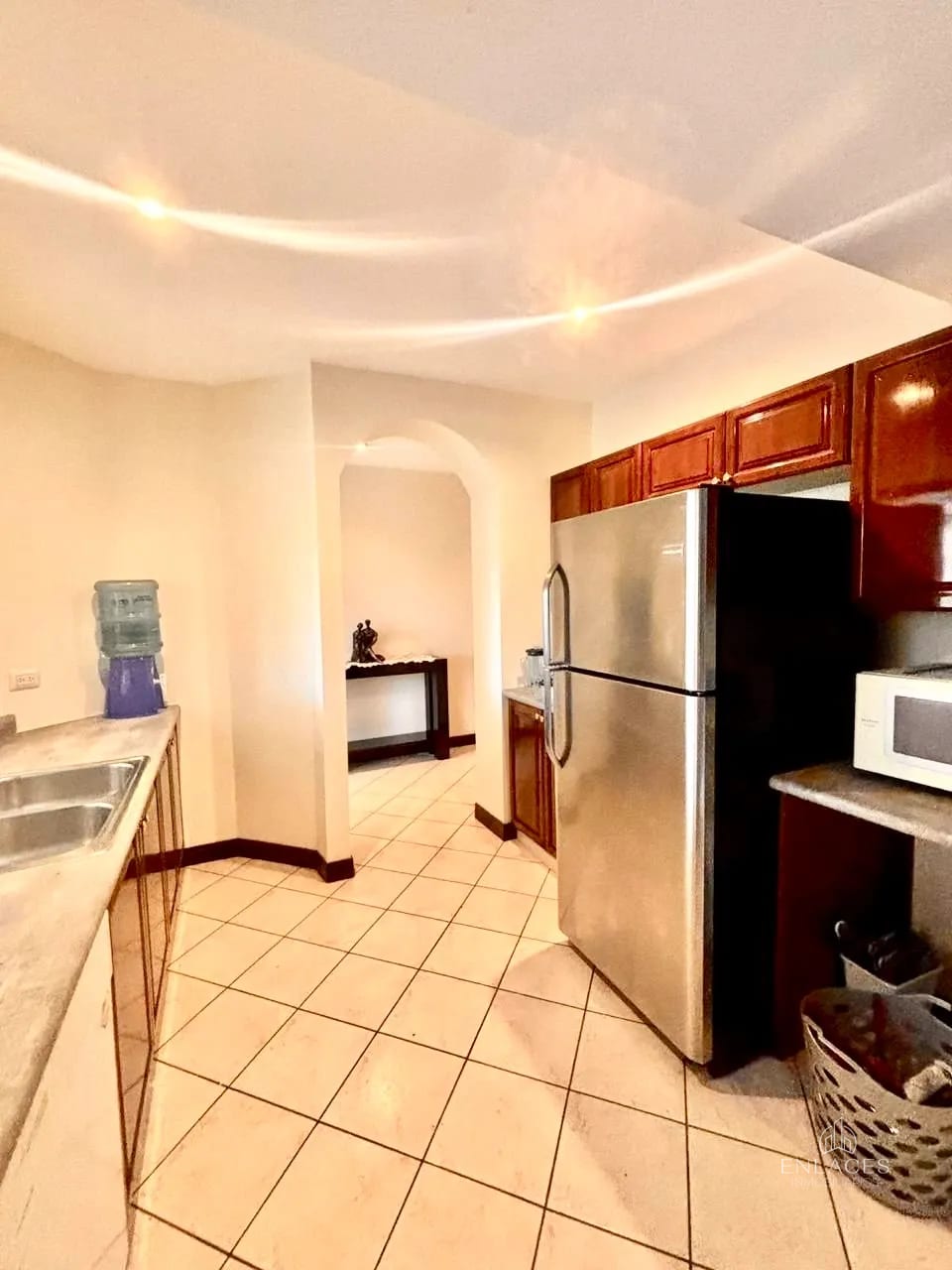 Zona 10 • Apartamento Amueblado en Renta/Venta • Edificio Milenia — Apartamento en Alquiler en Milenia, Zona 10, Guatemala, Ciudad — foto 2 de 10
