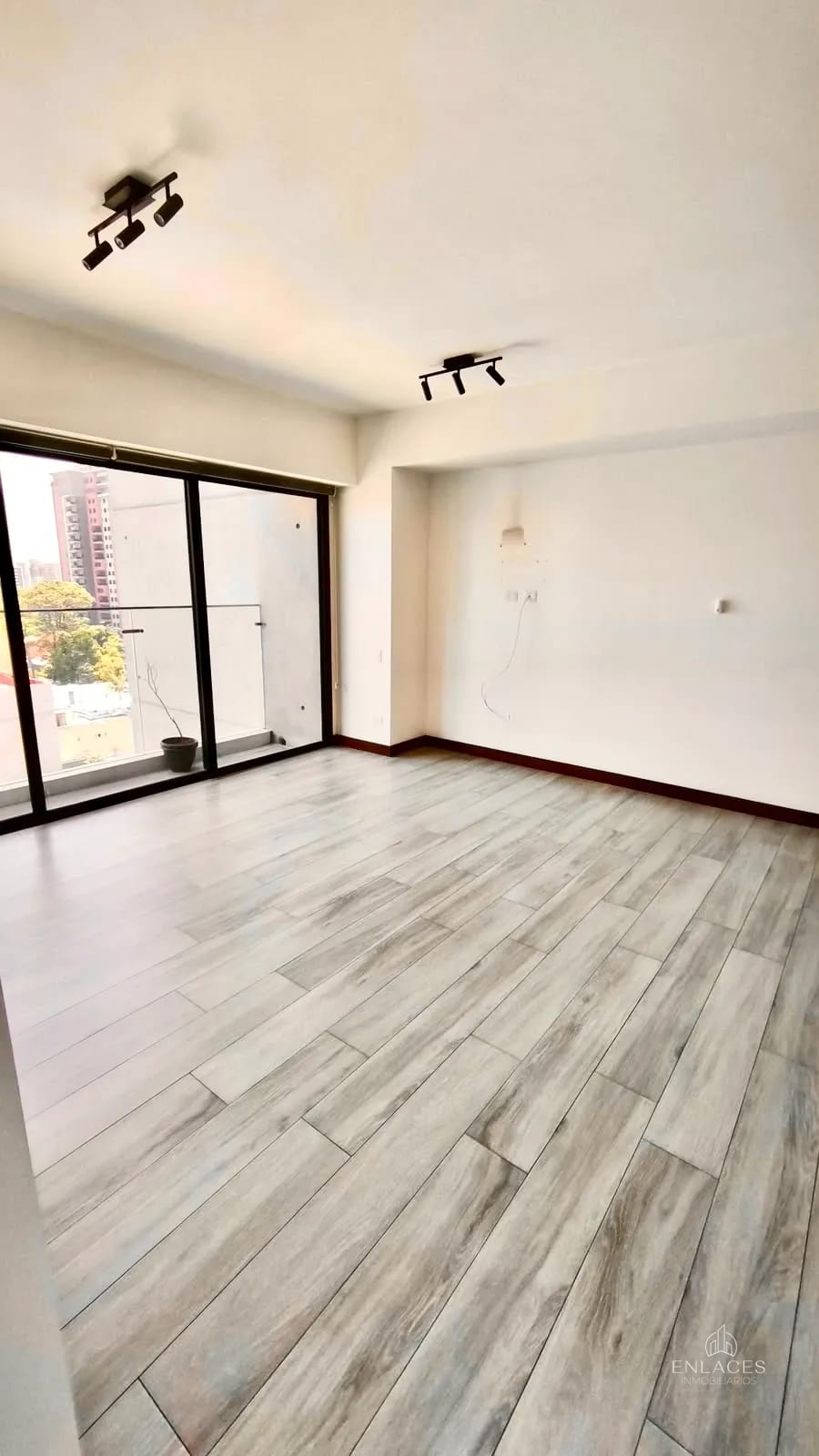 Zona 14 • Apartamento en Renta • Edificio Novus — Apartamento en Alquiler en Novus, Zona 14, Guatemala, Ciudad — foto 4 de 11