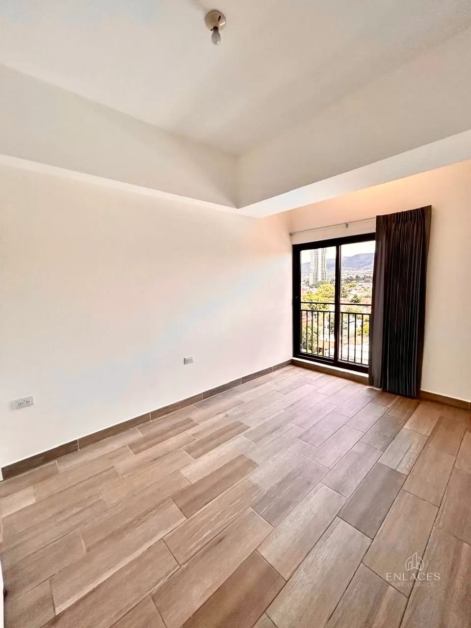 Zona 11 • Apartamento en Venta • Edificio Torre Mariscal — Apartamento en Venta en Zona 11, Guatemala, Ciudad — foto 7 de 16