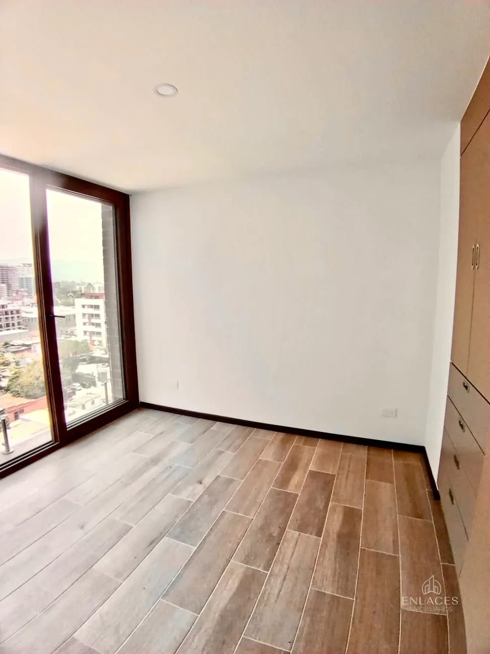 Zona 10 • Apartamento en Venta • Edificio Biko — Apartamento en Venta en Biko, Zona 10, Guatemala, Ciudad — foto 5 de 15