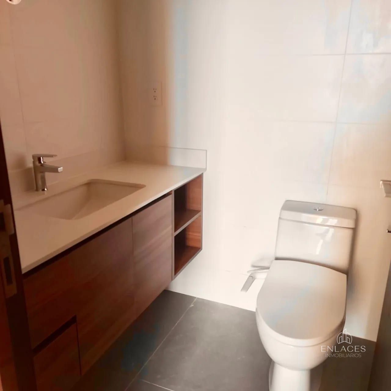 Zona 14 • Apartamento en Venta • Edificio Reserva 5ta. Avenida — Apartamento en Venta en Zona 14, Guatemala, Ciudad — foto 11 de 17