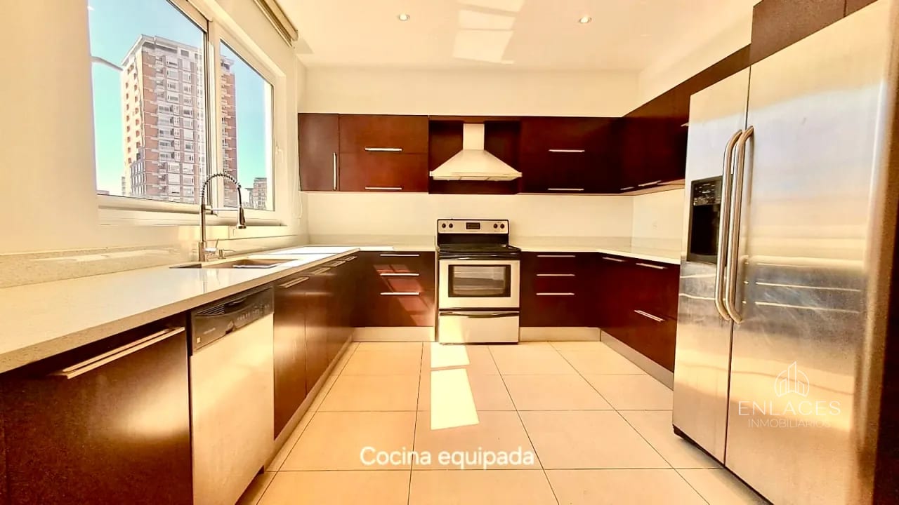Zona 14 • Apartamento en Renta • Edificio 5ta Avenida — Apartamento en Alquiler en Zona 14, Guatemala, Ciudad — foto 1 de 16